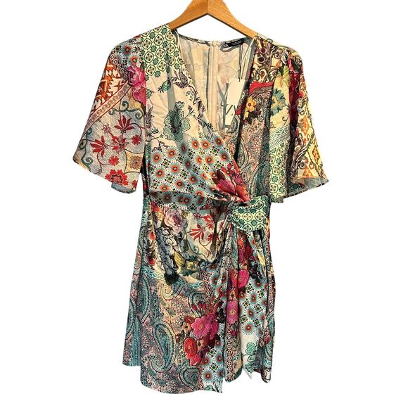 NWT ZARA Boho Cottage dress Floral Minidress Knot Waist Flowy Sleeve Size Large - Picture 1 of 7